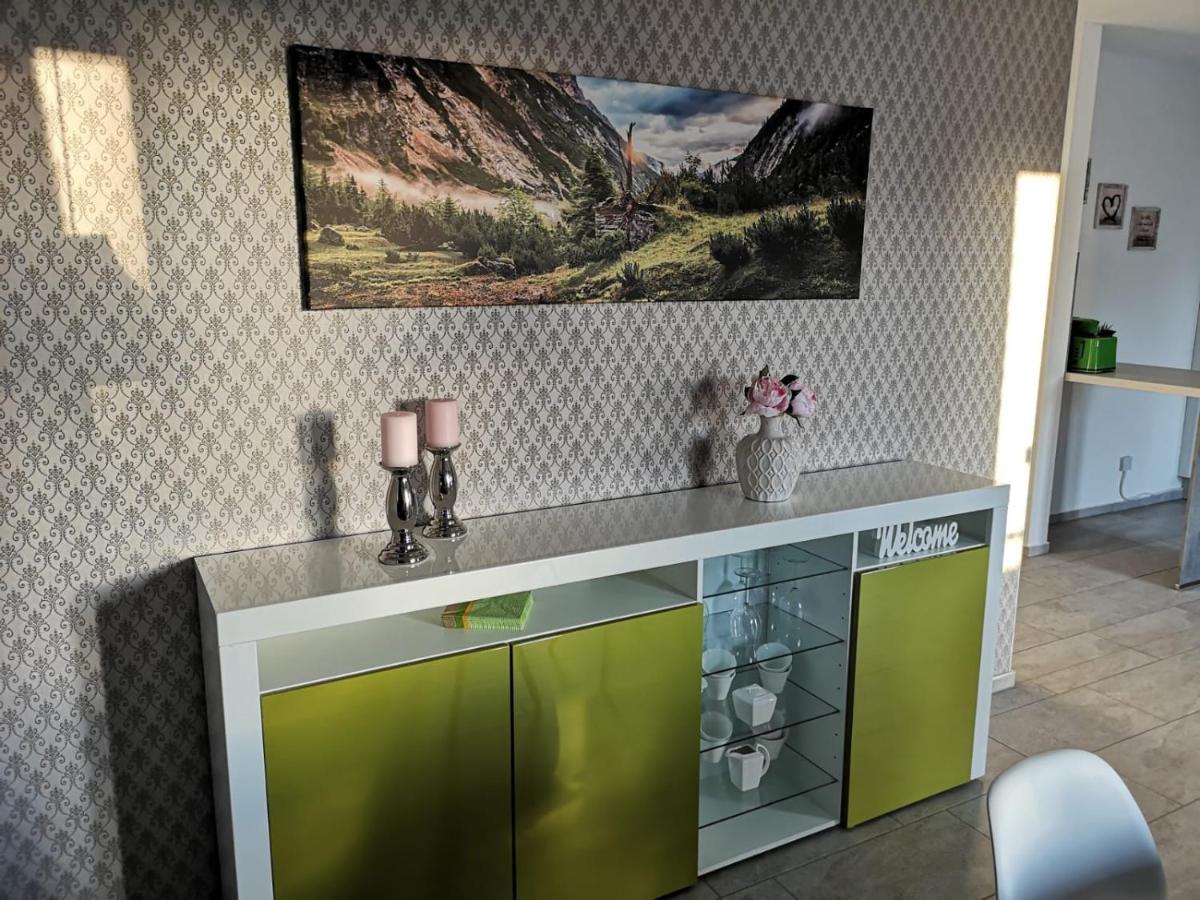Modern Wohnen I Parkplatz I Wlan I Netflix I Balkon I 6 Schlafplaetze Leilighet Bad Oeynhausen Eksteriør bilde